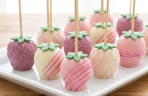How to Make Hidden Strawberry Cake Pops